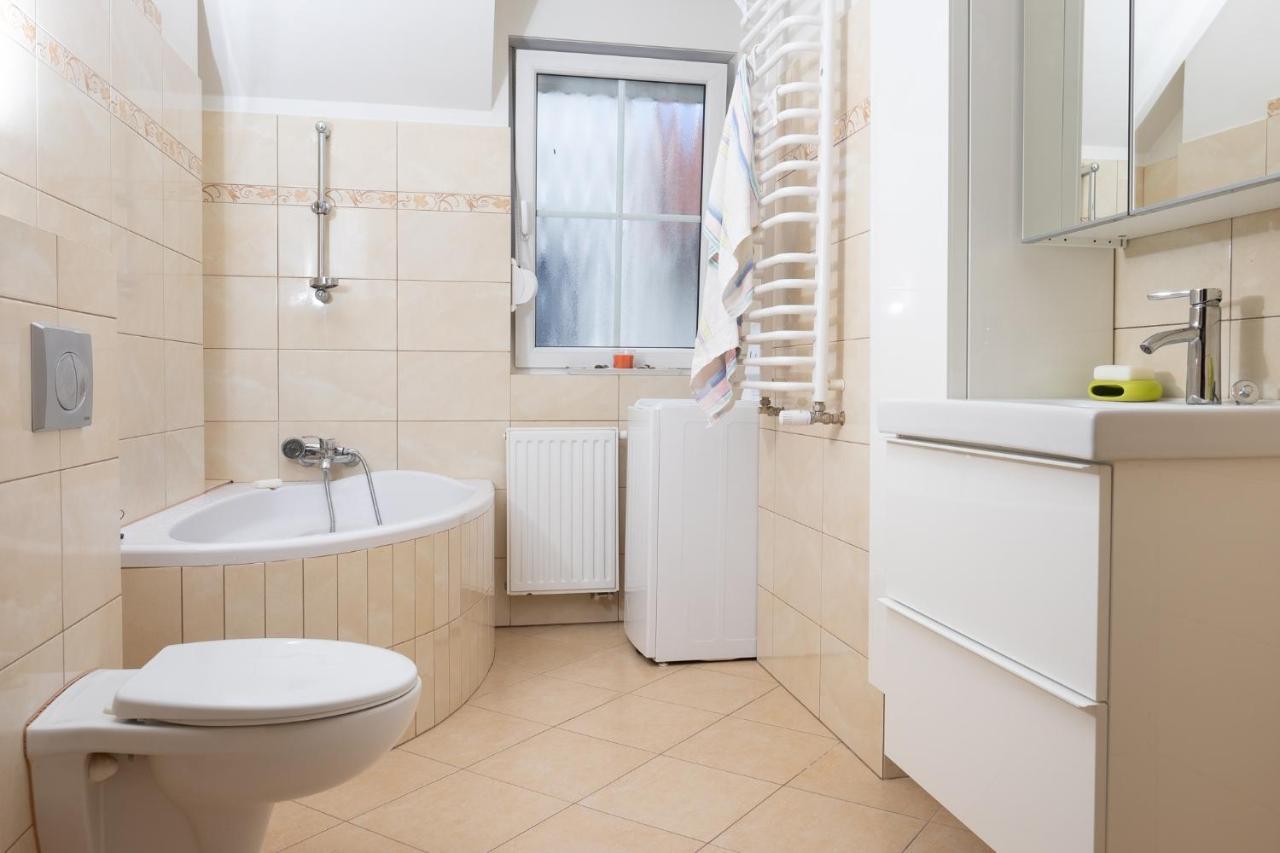 NIENOVO - Apartament Kórnik niedaleko jeziora i widok na Arboretum Exterior foto